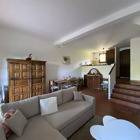 Holiday home A Cavalaire-sur-mer: Proche Plages, Jardin, 3 Chambres, Balcon, Terrain De Petanque - Fr-1-100-338